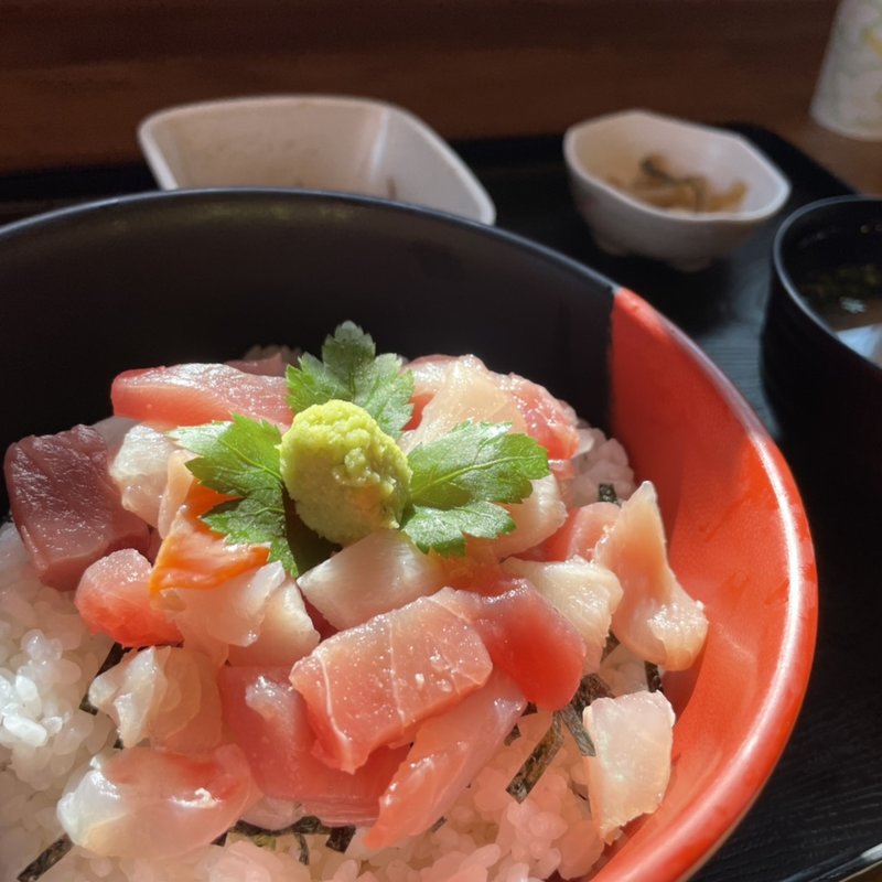 海鮮バラちらし丼(大洗町漁協　かあちゃんの店 )