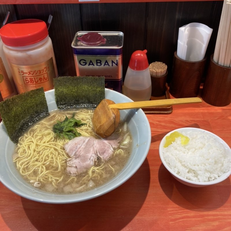 モーニングラーメン（中盛）&半ライス(ラーメンショップ椿　庄和南桜井店)