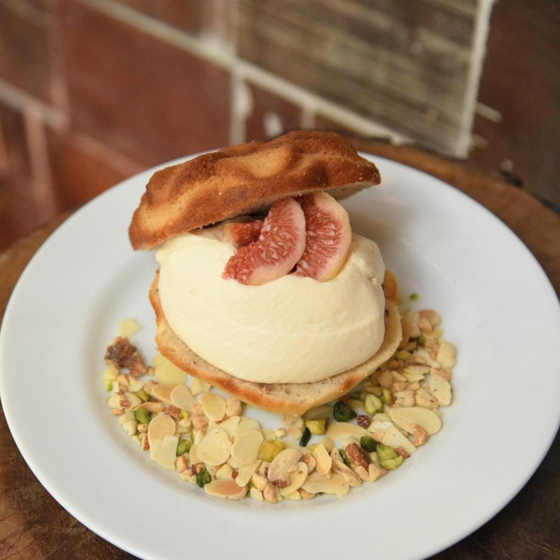 クルミドケーキクリームイチヂク(クルミドコーヒー （KURUMED COFFEE）)