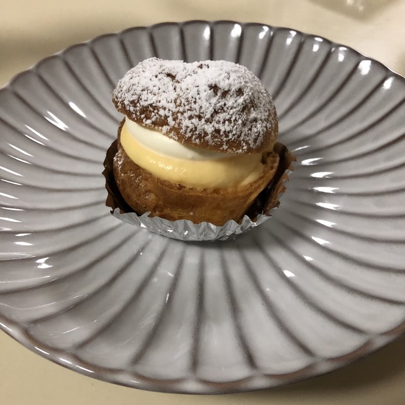 シュークリーム(グーテ・ド・ママン（Gouter de Maman）)