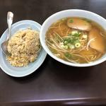 ラーメン　炒飯　セット