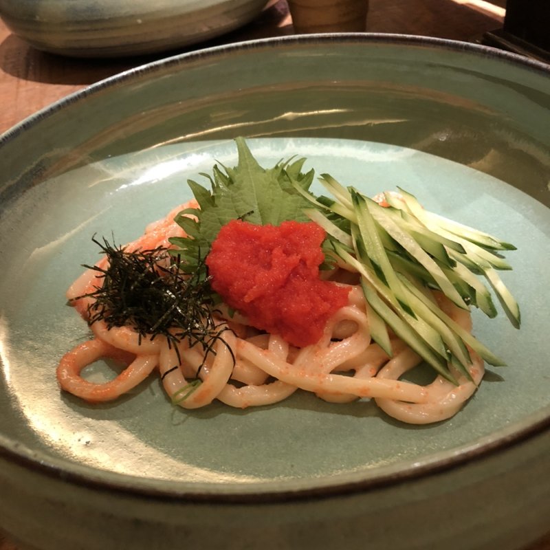 あご出汁仕立て 明太レモンのもつ鍋のおうどん(麺匠の心つくし つるとんたん 宗右衛門町店)