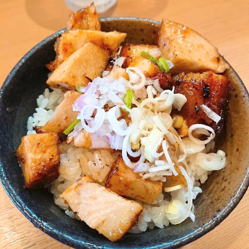 炙り焼豚丼(支那蕎麦屋 藤花)