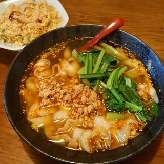 麻辣刀削麺(チャーハン付き)(台湾料理 八福)