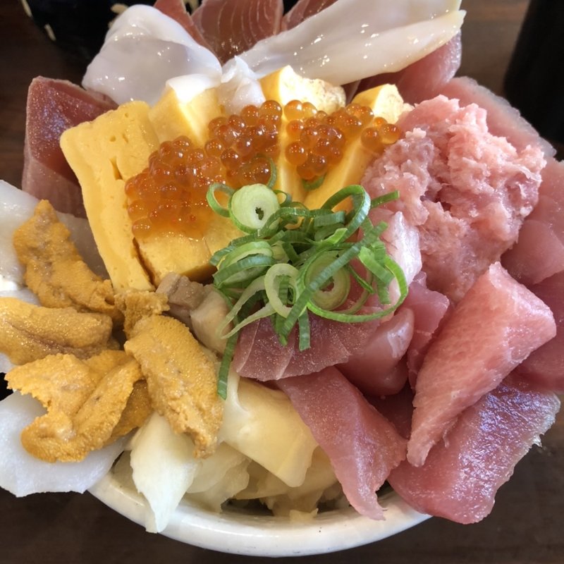 まるき丼(魚がし料理 まぐろ亭)