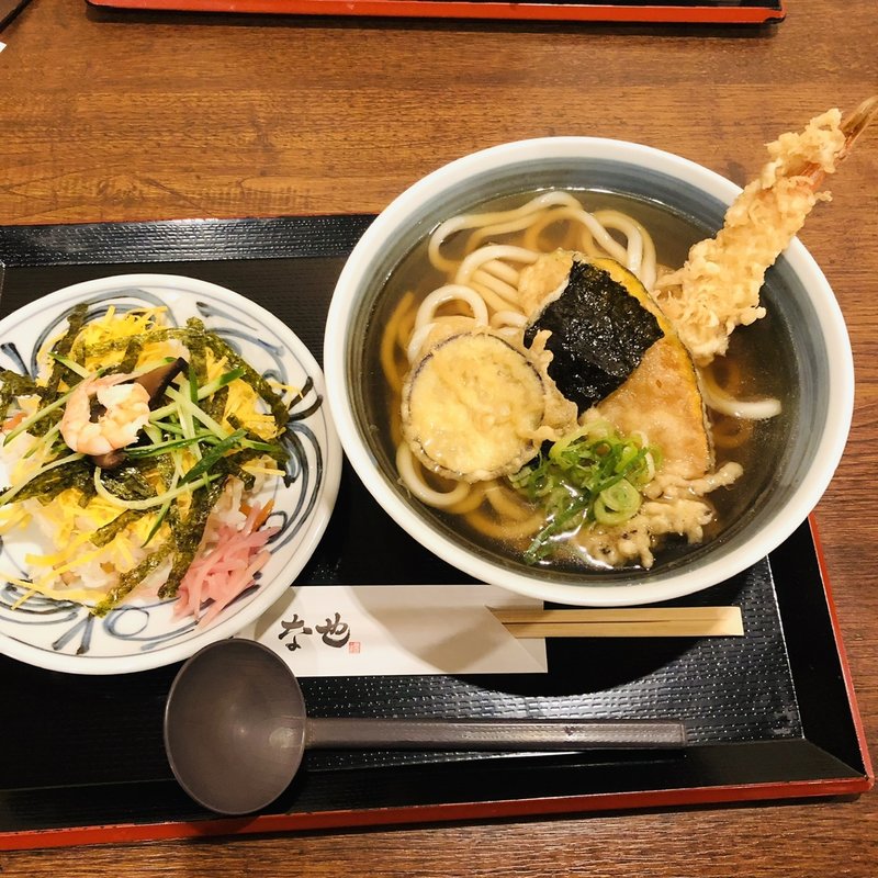 な也定食(うどんな也)