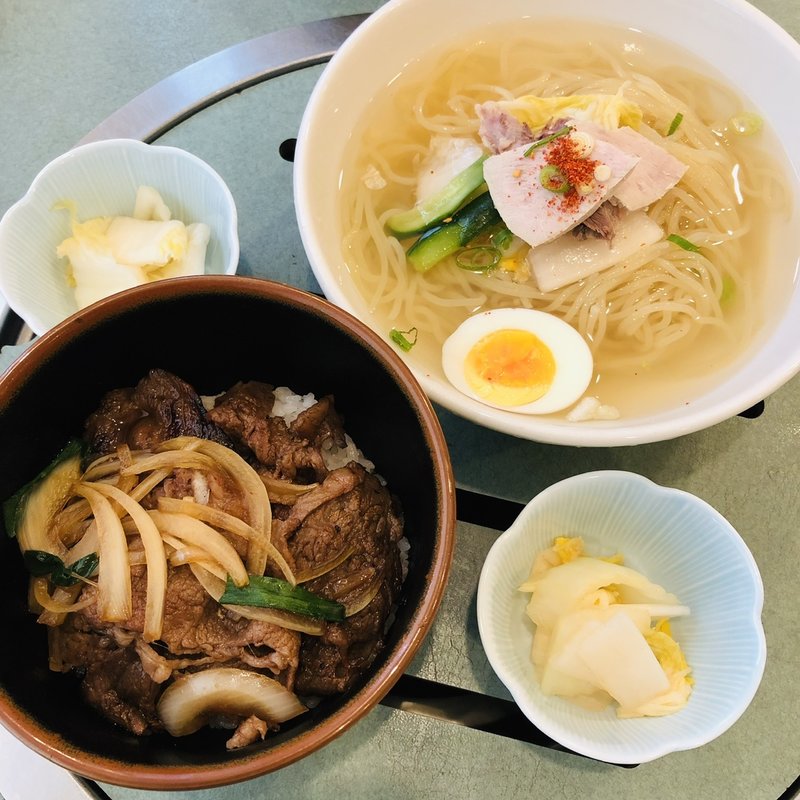 焼肉丼(元祖 平壌冷麺屋 本店)