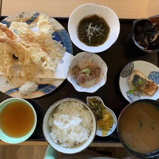 天ぷら定食(とよ常 （とよつね）)