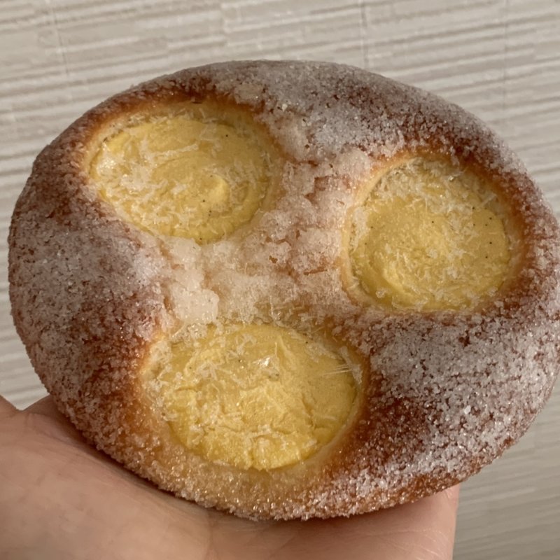 ブリオッシュ・カスタード(coron 本店)