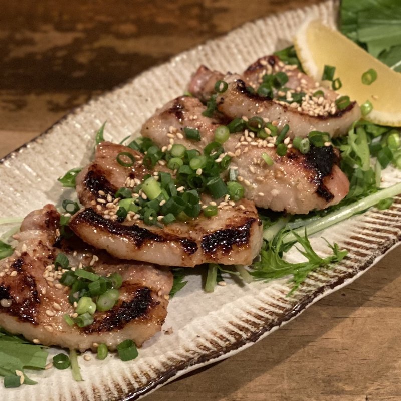 豚肉塩麹漬け炙り(なな蓮)