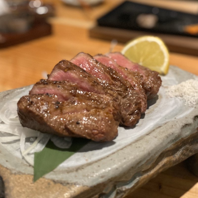 牛タンの炭火焼き(大人の大衆酒場 ミチシルベ【R25】)