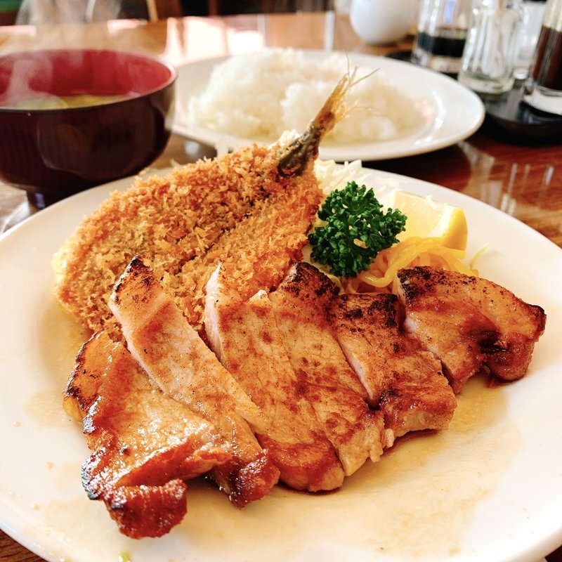 デラックスランチ(アジフライと生姜焼き)(洋食 大かわ （オオカワ）)