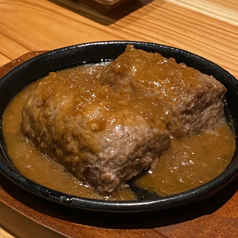 牛100%の粗挽きバーグ(大人の大衆酒場 ミチシルベ【R25】)