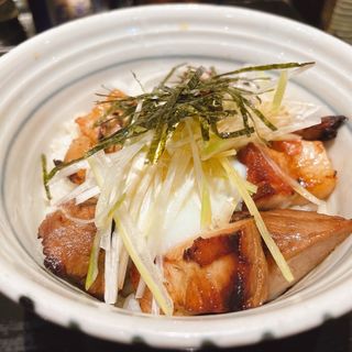 温玉チャーシュー丼(柳麺まる重)