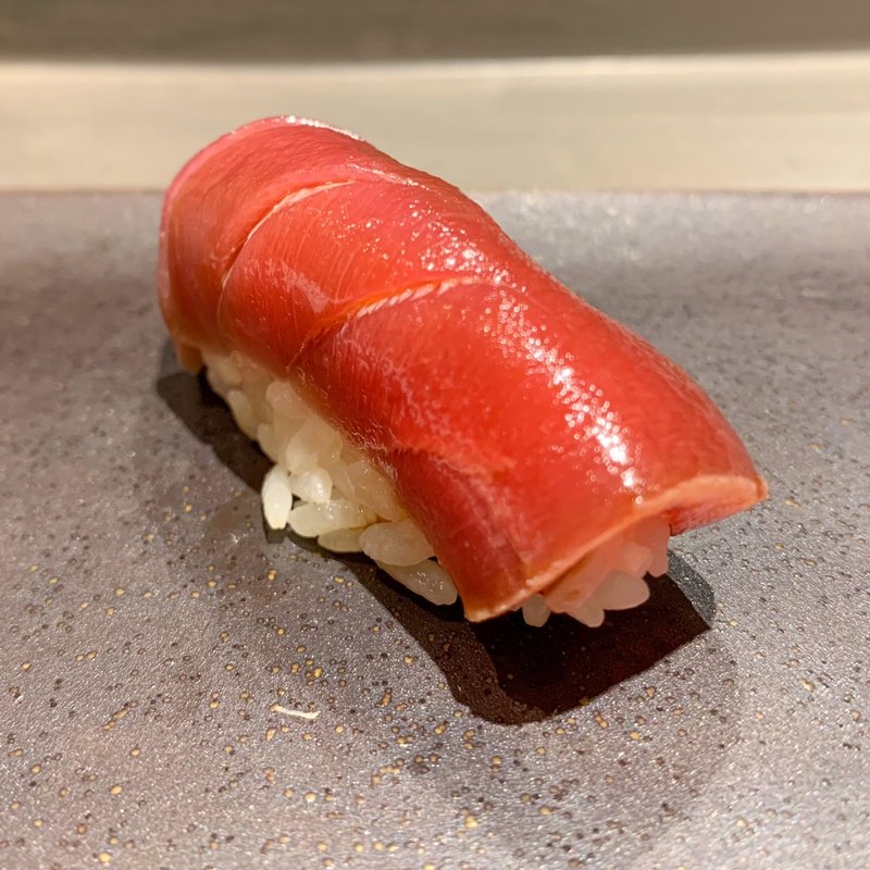 生本鮪赤身漬け(立食い鮨 鮨川)