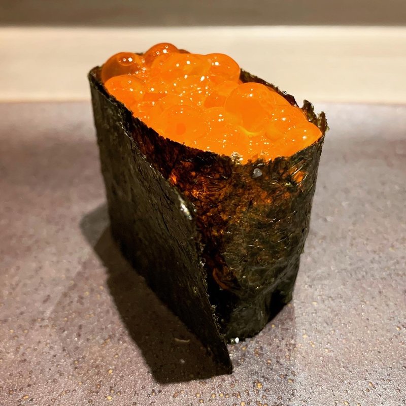 イクラ(立食い鮨 鮨川)
