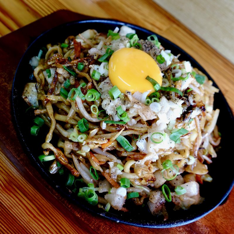 ソースやきそば（普通）黄卵入り(やきそば 頂)