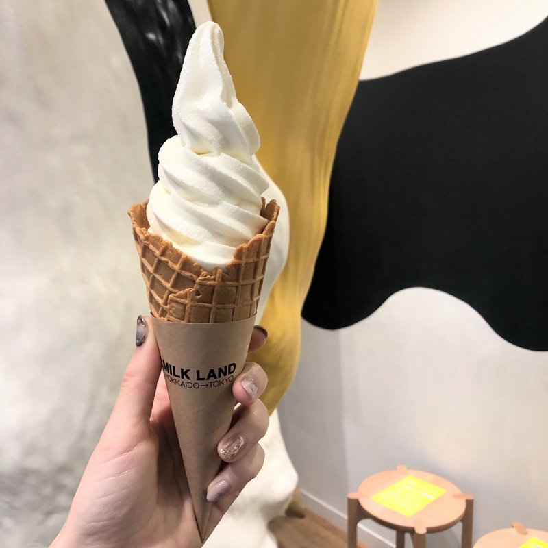 牛乳ソフトクリーム(チーズ工房アドナイ)(MILKLAND HOKKAIDO→TOKYO　ミルクランド北海道)