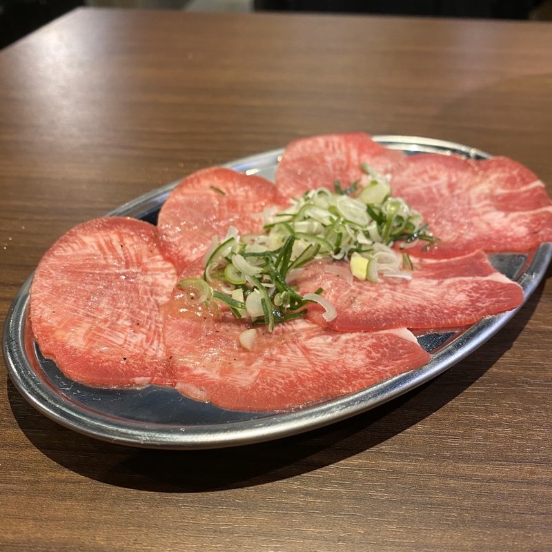 塩ねぎタン(炭火焼肉・ホルモン 旭)