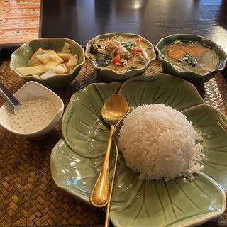 グリーンタイカレーセット(タイ料理” ボァトゥン”)