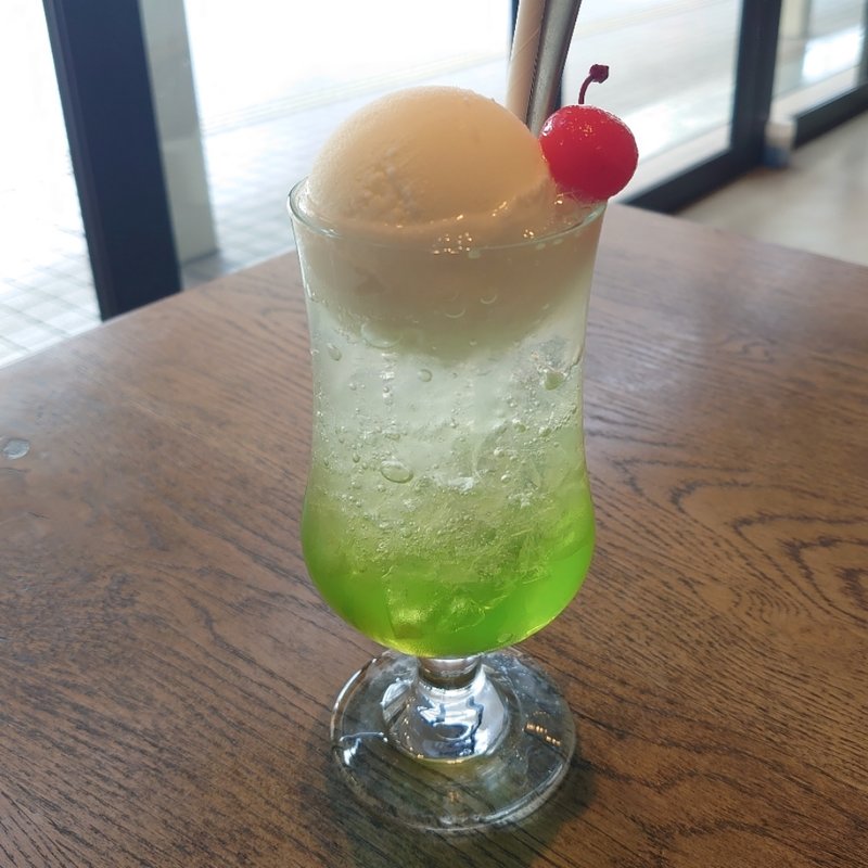 クリームメロンソーダ(NANAIRO Eat at Home)