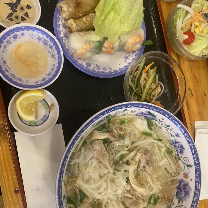 ベトナム定食(ベトナム酒場　ビアホイ )