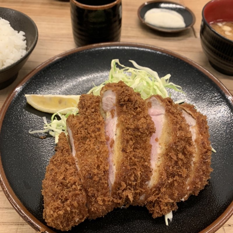 特ロース定食(とんかつ山本ロース)
