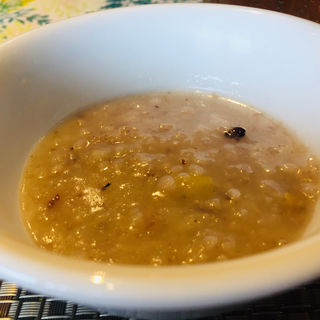 雑穀米のお粥(中国料理 杏仁香 （チュウゴクリョウリ アンニンシャン）)
