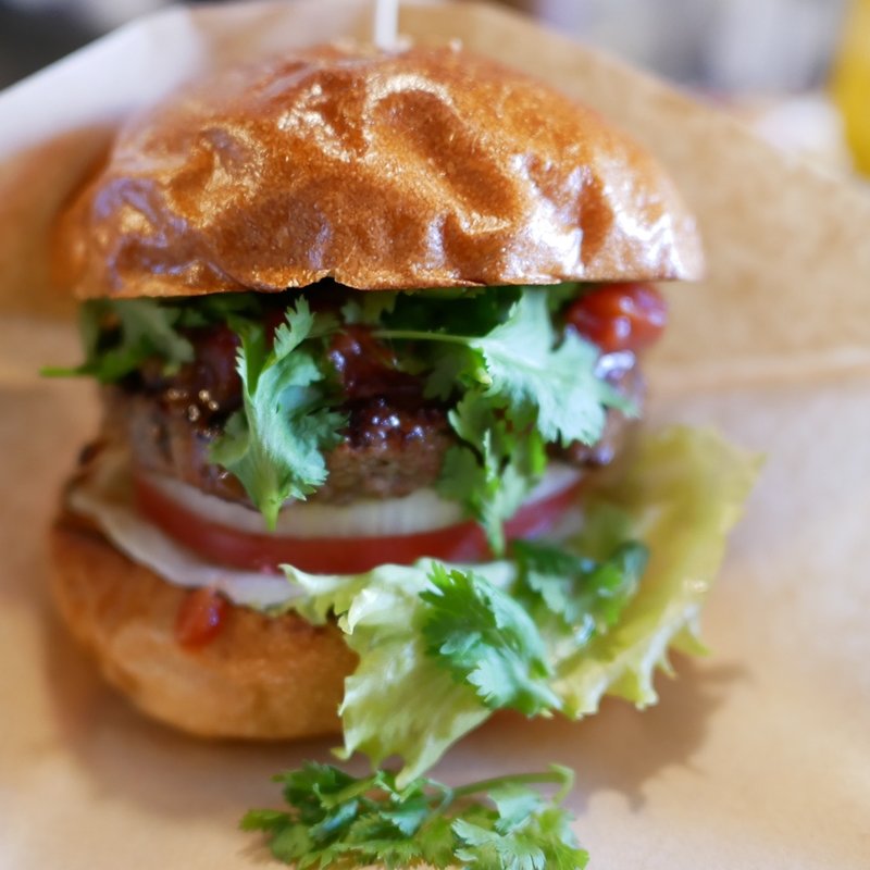 パクチーサルサバーガー(Nick & Renée)