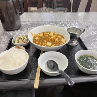 麻婆豆腐定食(マーボー飯店 （MARBO マーボーハンテン）)