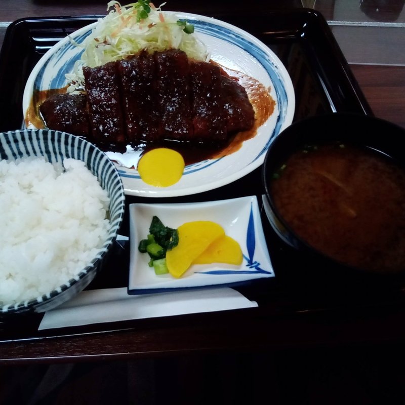 味噌とんかつ定食(矢田かつ)