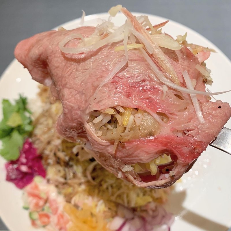 インディアゲート ゴボウのビリヤニ牛載せ炙り(偏愛食堂)