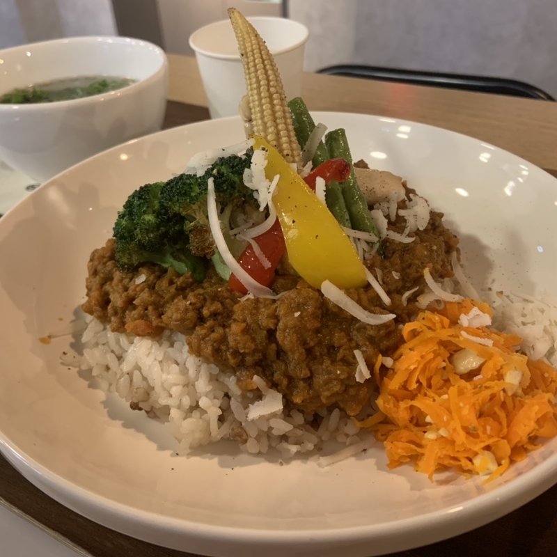 彩キーマカレー　〜大豆ミートとまめまーじゅ〜(PLANT BASED TOKYO)