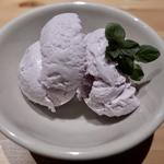 ウベ(紫芋)アイス