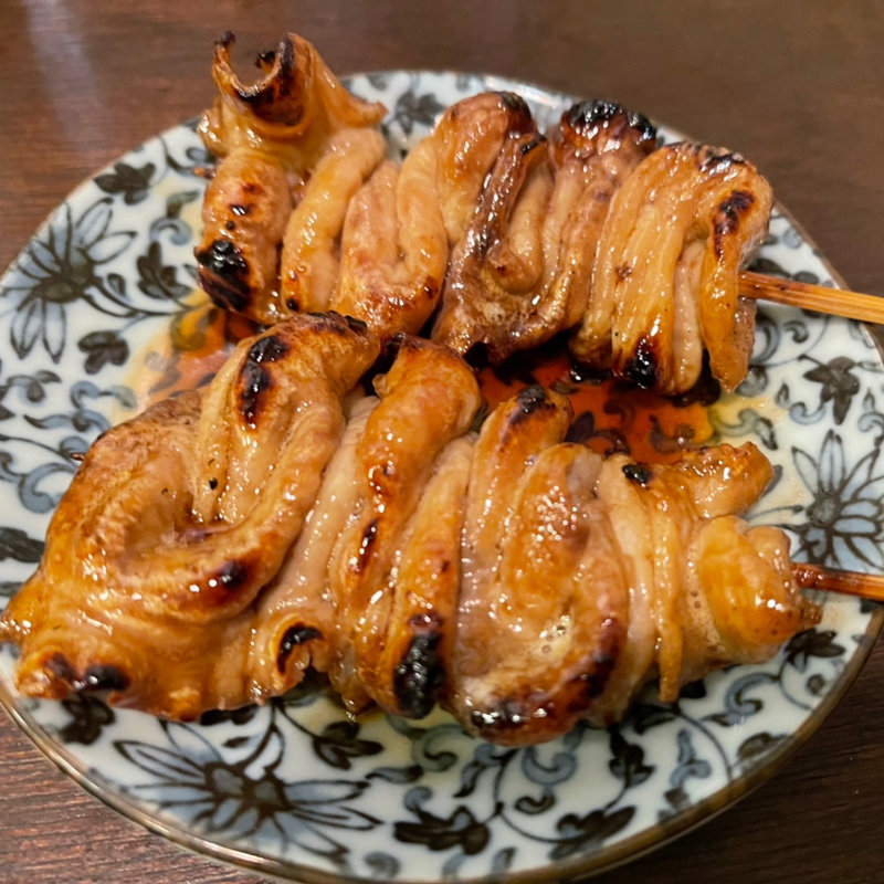 シロ(寅屋 本町店)