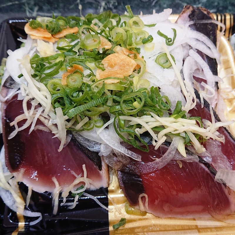 かつおたたきのっけ盛り(食品館アプロ 鶴見店)