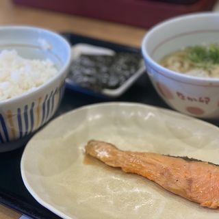 銀鮭朝定食(なか卯 すすきの西店 )