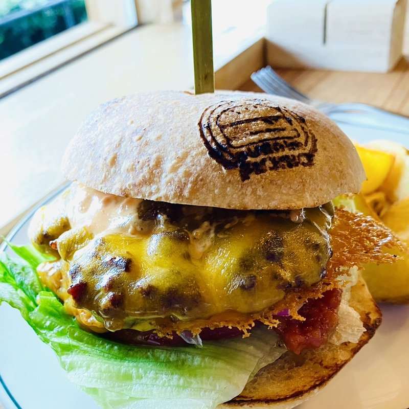 チーズバーガー(BURGER FUJINO)