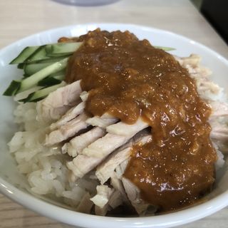 棒棒鶏丼(担々麺 きんせい)