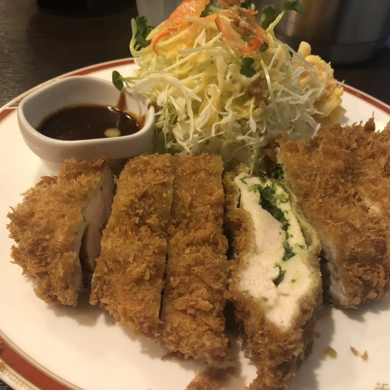 チキンキエフ(洋食 SAEKI)