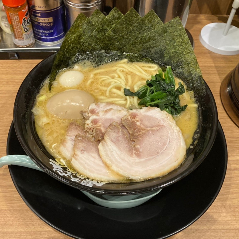 MAXラーメン(横浜家系ラーメン 町田商店 広瀬通り店)