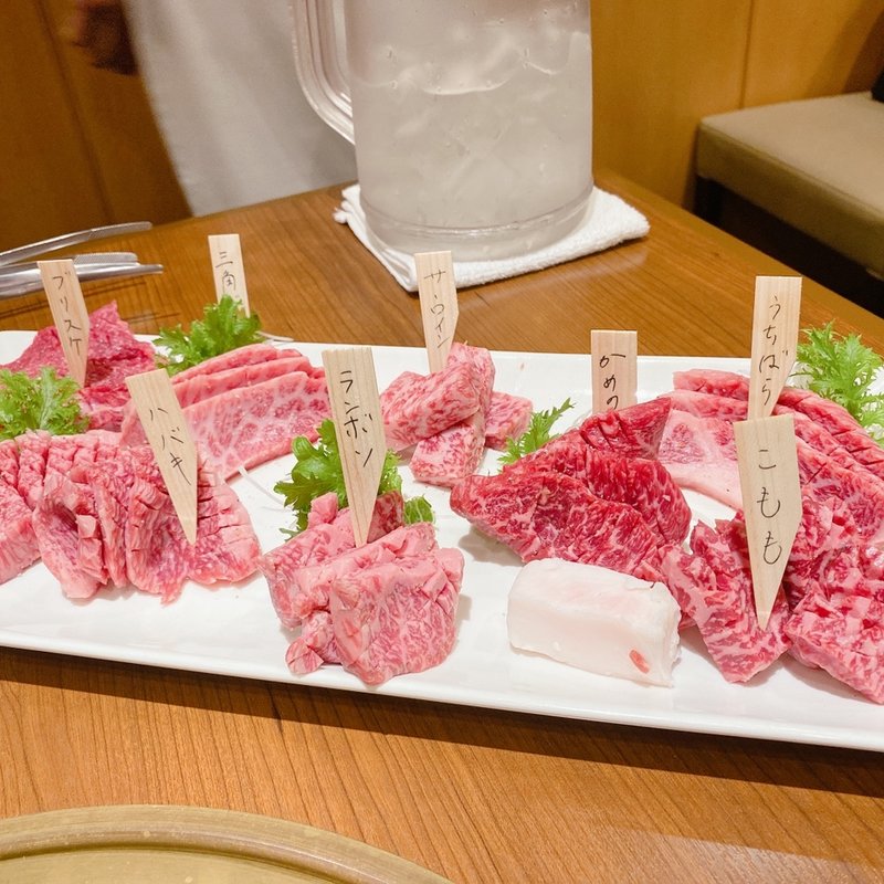 A5ランク黒毛和牛9種盛り(みやび 六本木店)