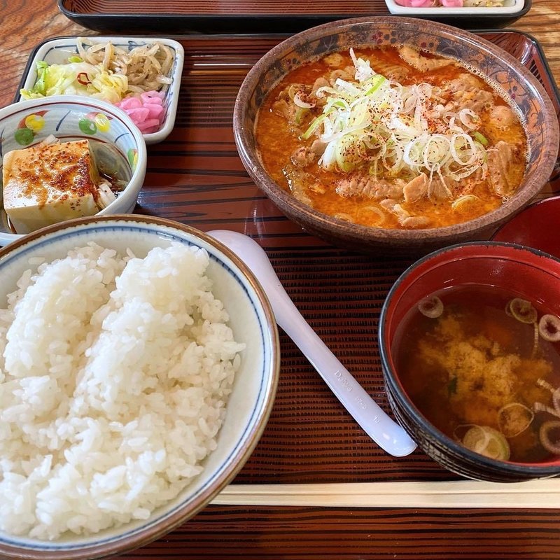 もつ煮定食(もつ煮屋 日の出食堂 )