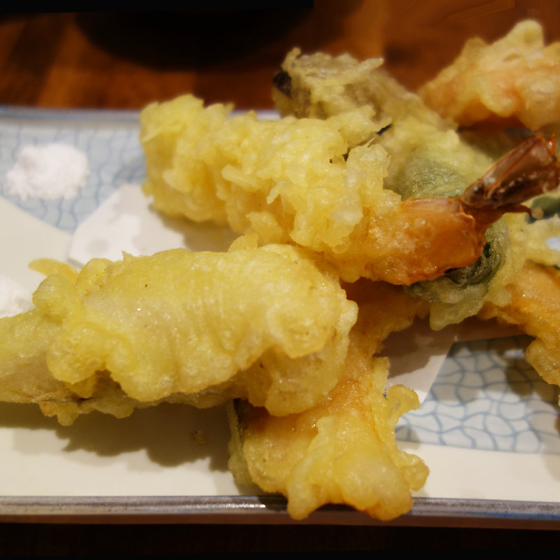 蕎麦屋の天ぷら盛り合わせ(コチソバ 天神店)