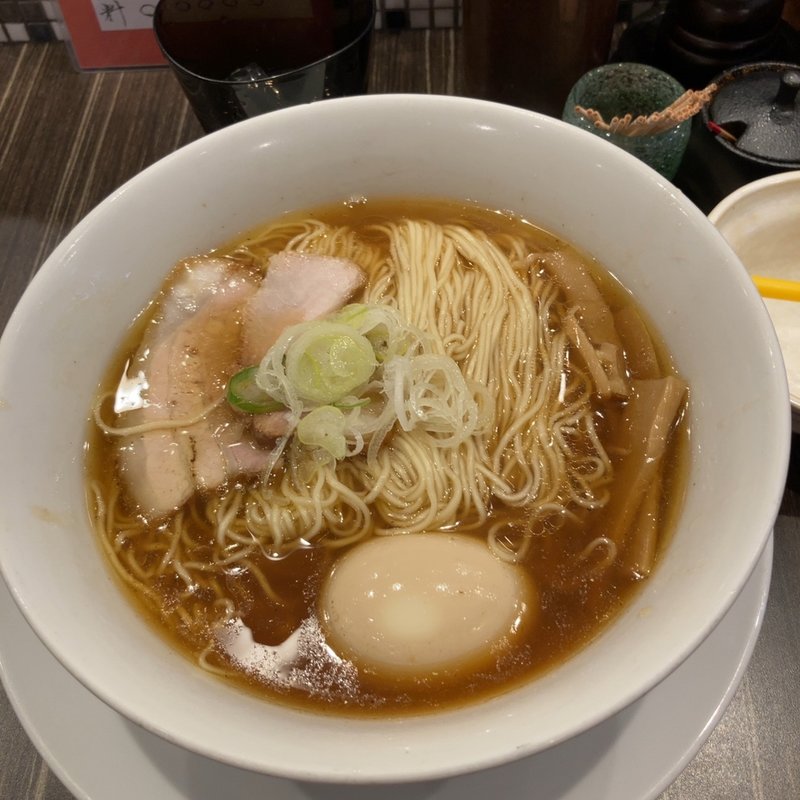 煮玉子ラーメン醤油(なるとや 大須店)