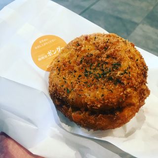 濃厚チェダーチーズカレーパン(咖喱屋ボングー NEWoMan新宿店)
