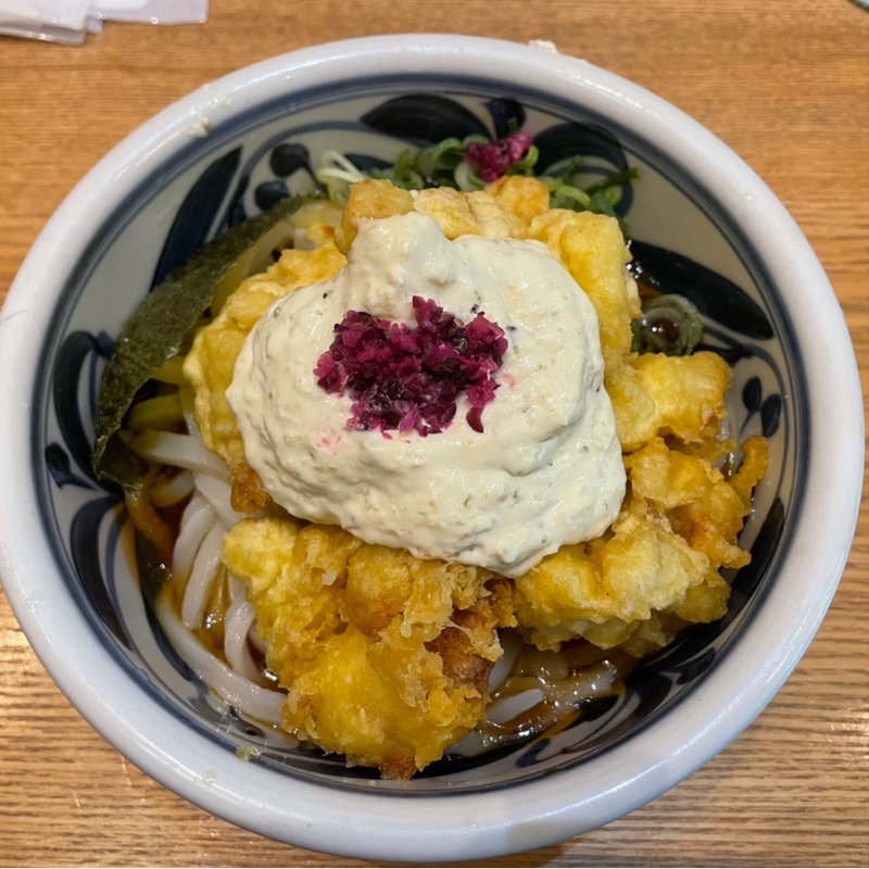 タルタル鳥天ぶっかけうどん(創作うどんとおでん あんぷく)