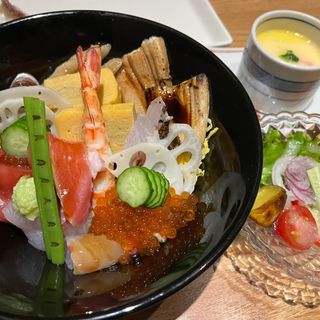 海鮮丼(博多 たつみ寿司 総本店)
