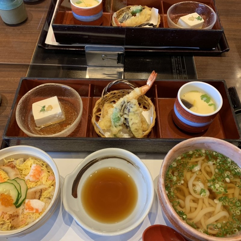 なごみ弁当(すし半 住吉店 )