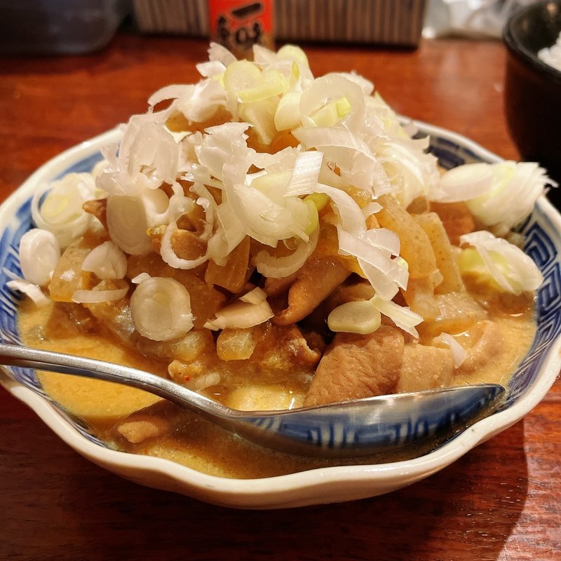 もつ煮込み(メシ酒場 鈴木ちゃん)